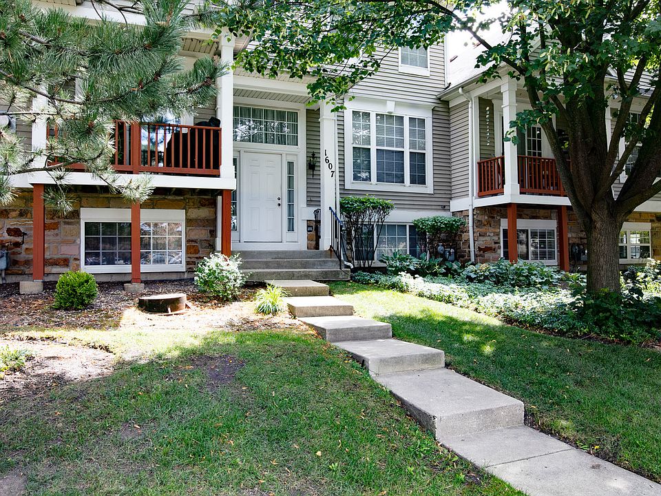 1st image of 1607 Fox Run Dr