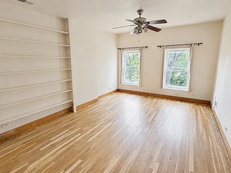 534 W Dickens Ave #2 — Photo 15