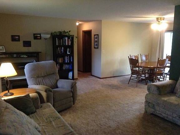 5th image of 412 N 5th St