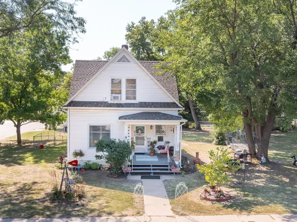 201 N Elm St, Whitewater, KS 67154
