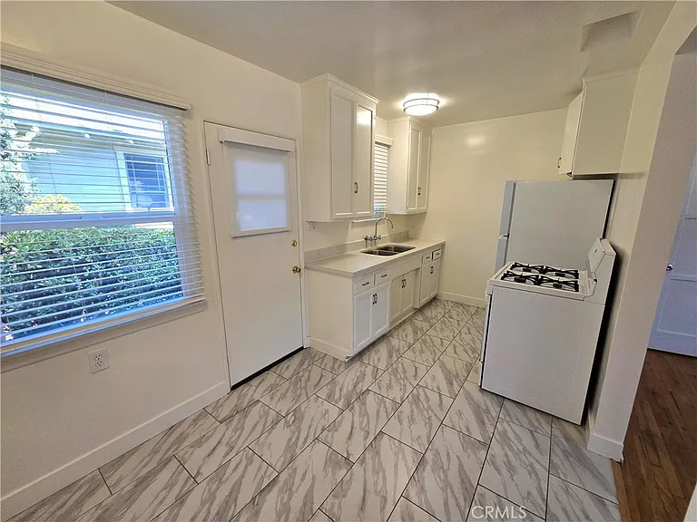 119 W Lomita Ave #2 — Photo 6