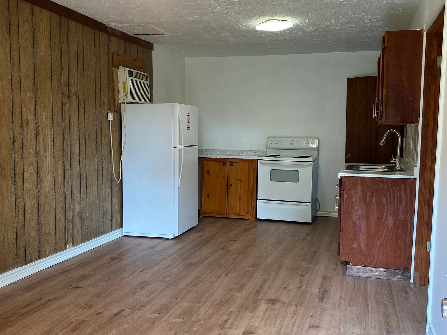 1 bed, 800 sqft, $850 — Photo 2