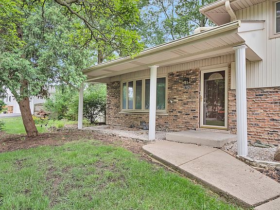 2nd image of 17242 Odell Ave
