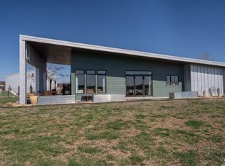 1564 N 450th Rd, Baldwin City, KS 66006