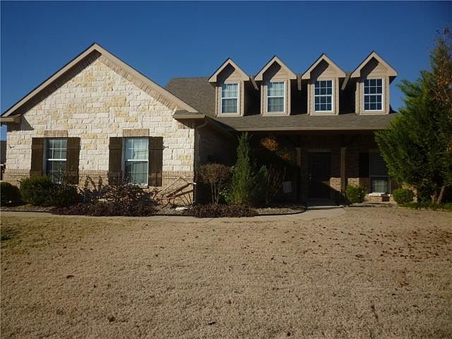 1st image of 609 Sage Brush Dr