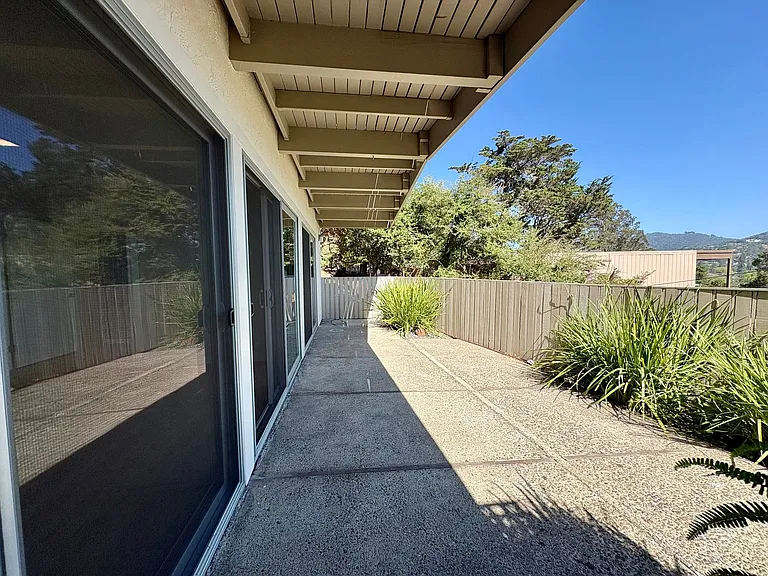 28 Gomez Way #14 — Photo 7