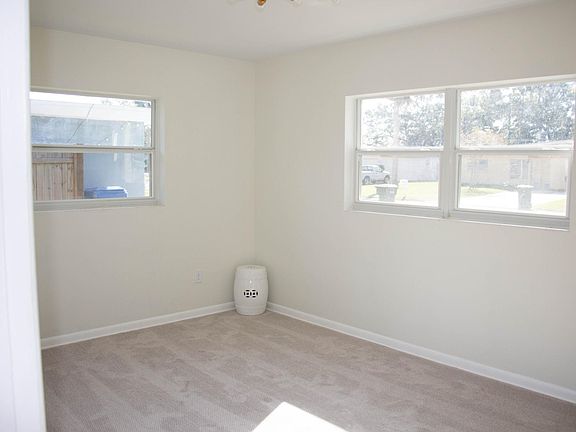 4th image of 2214 Euclid Cir S