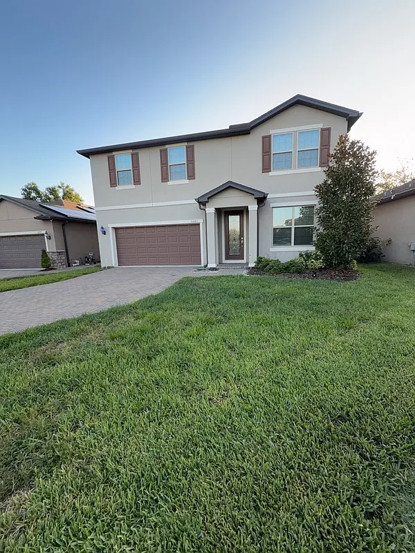 5 bed, 3.0 bath, 2670 sqft, $2,850 — Photo 1