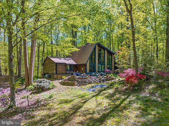2nd image of 12211 Quinque Ln