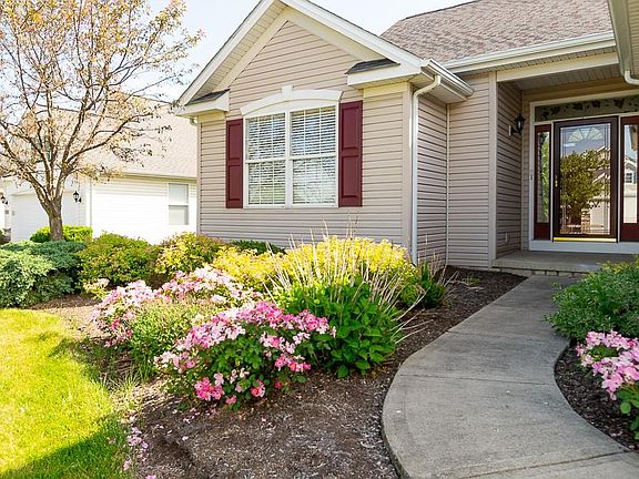 3rd image of 10275 Honeysuckle Ln