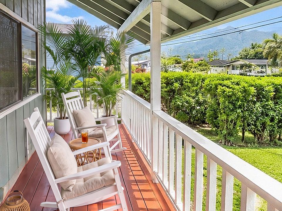 Large covered lanai with mountain views