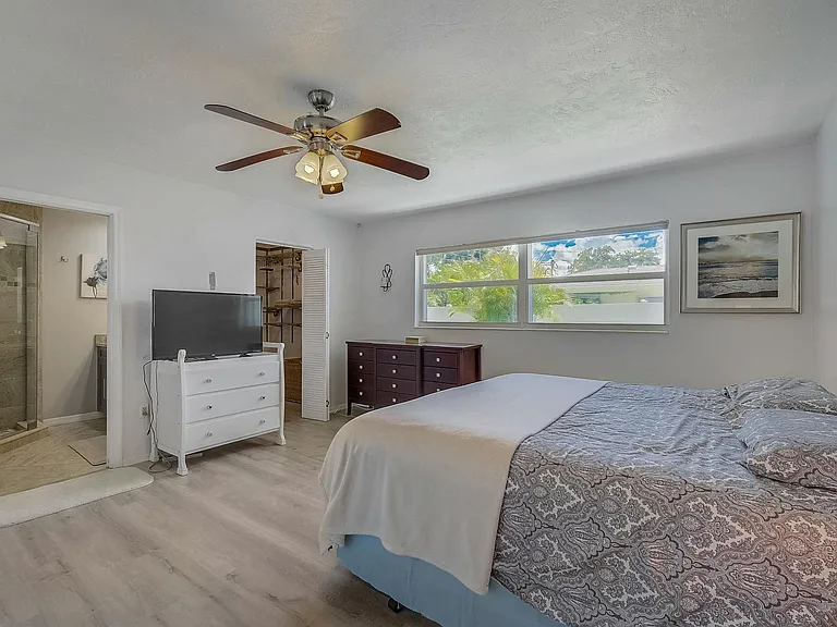 2825 Webber St — Photo 12