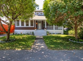 12 Dennett St, Portland, ME 04102