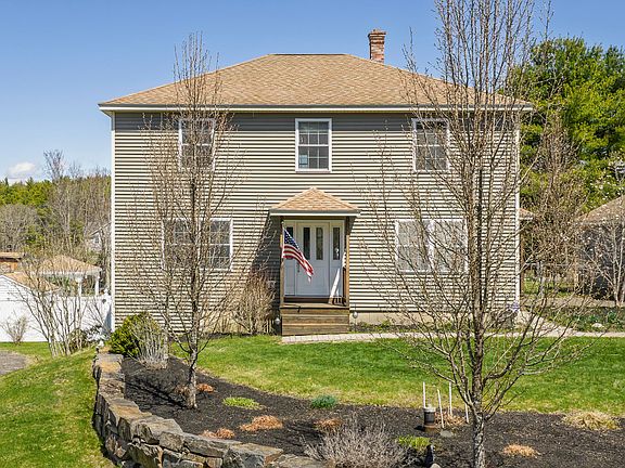 3rd image of 161 Dyer Road