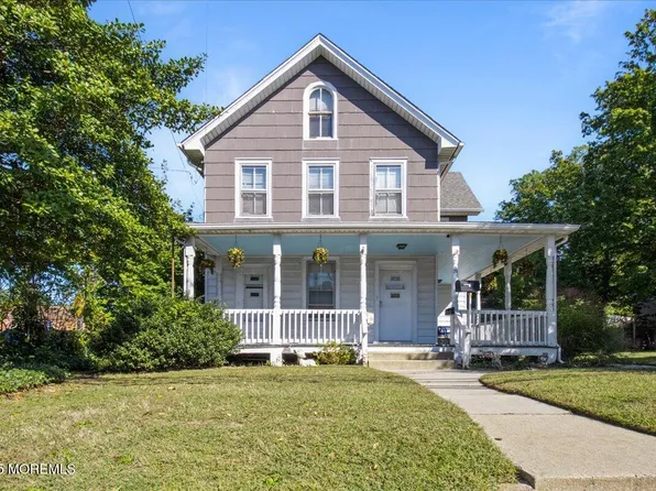 71 Monmouth Road, Oakhurst, NJ 07755