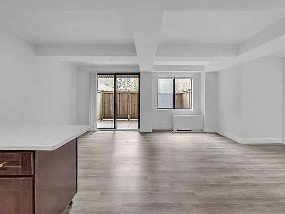 4th image of 354 E 91st St APT 208