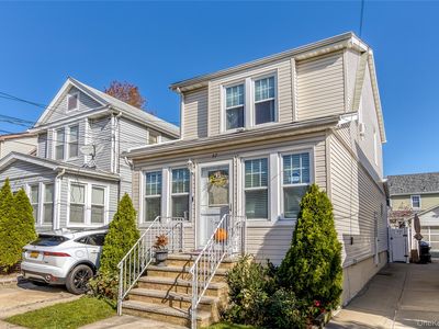 92-57 246th Street, Floral Park, NY, 11001