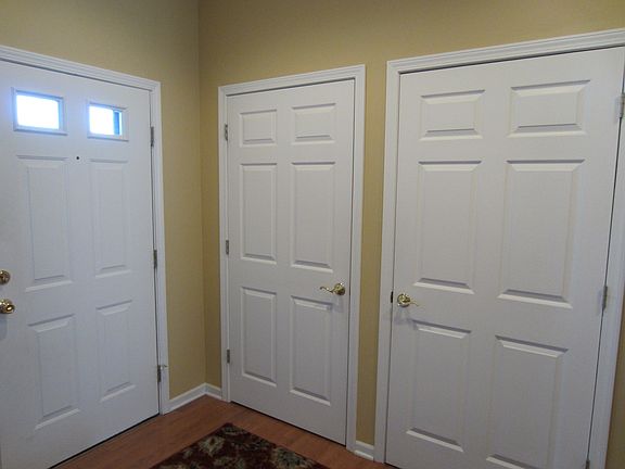 3rd image of 8636 Jonathan Dr #21B