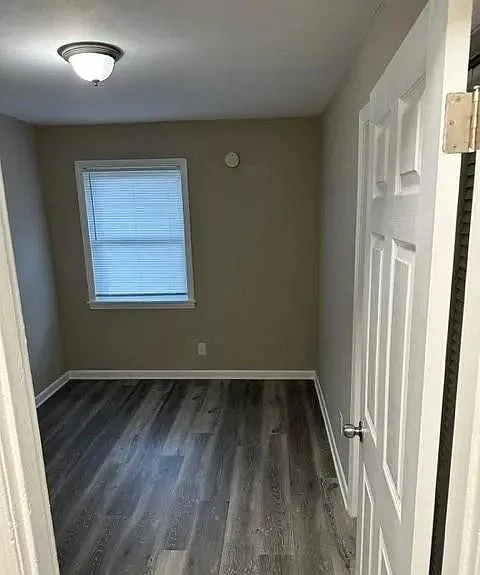 3 bed, 925 sqft, $1,850 — Photo 1
