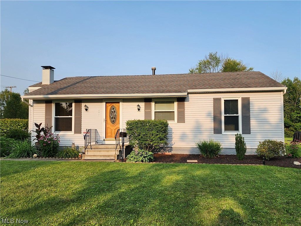 180 East St, Wellington, OH 44090 | Zillow