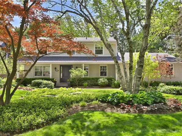 1268 Hillhurst Rd, Oakville, ON L6J 1X4