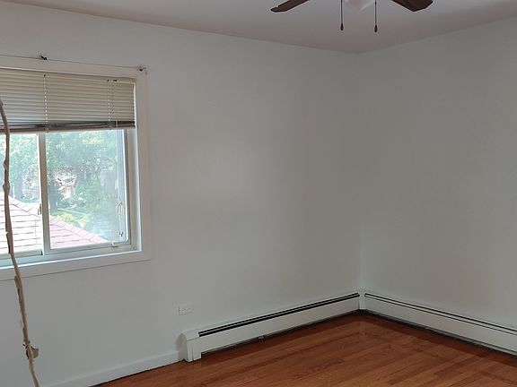 4th image of 609 24th Ave #3S