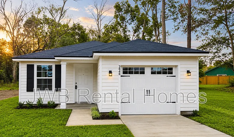 3848 Soutel Dr — Photo 1