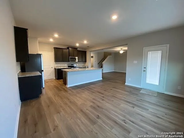 9310 Bennett Frst — Photo 7