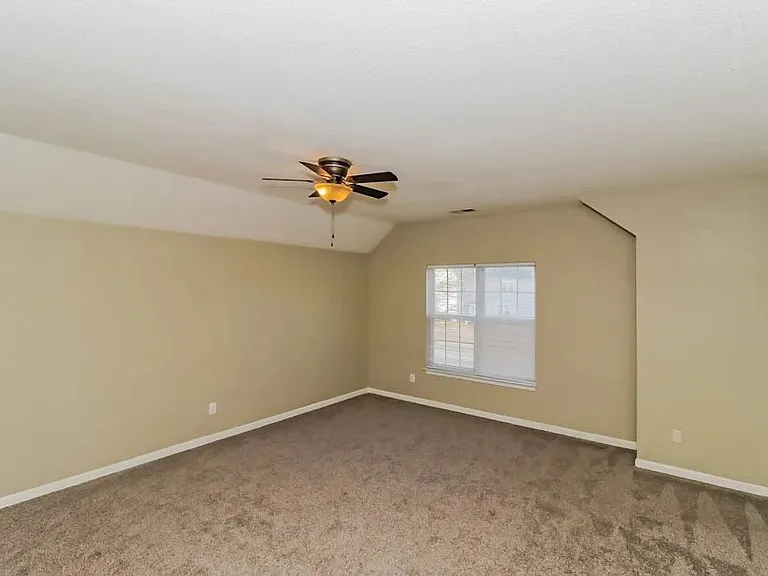 12531 Deaton Hill Dr — Photo 3