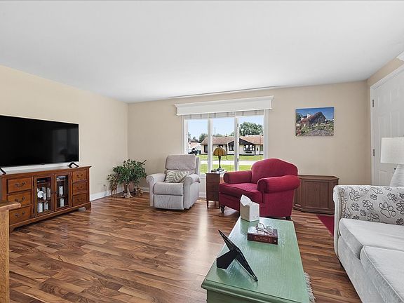 5th image of 4242 W 90th Pl