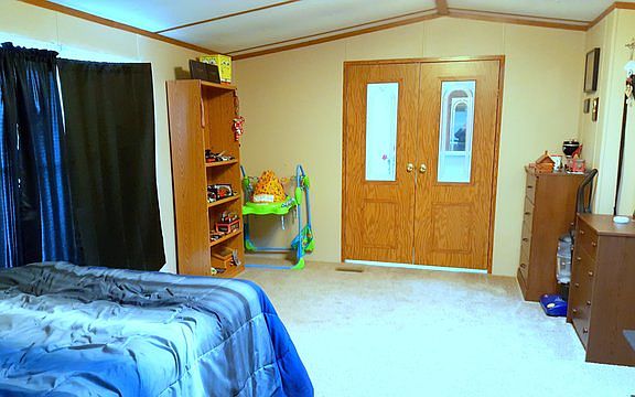 5th image of 55 Saint Peters Dr