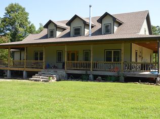 2682 Sheid Rd, Norfork, AR 72658