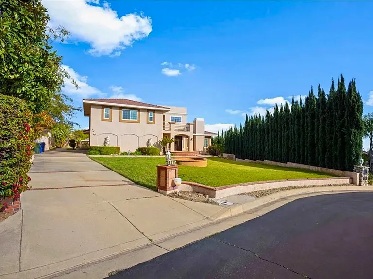 5075 Calypso Ct — Photo 35