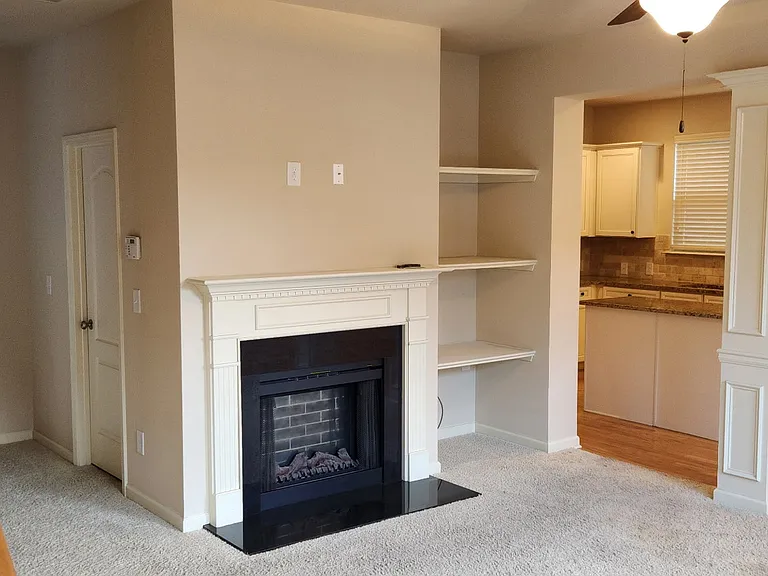 3909 Brockenhurst Dr — Photo 14