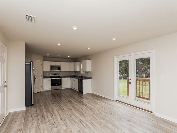 5th image of 6224 Travelers Rest Ct