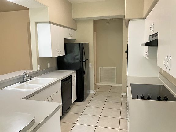 5th image of 8705 Ashworth Dr