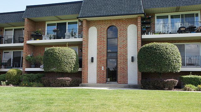 1st image of 15722 Deerfield Ct #1SOUTH