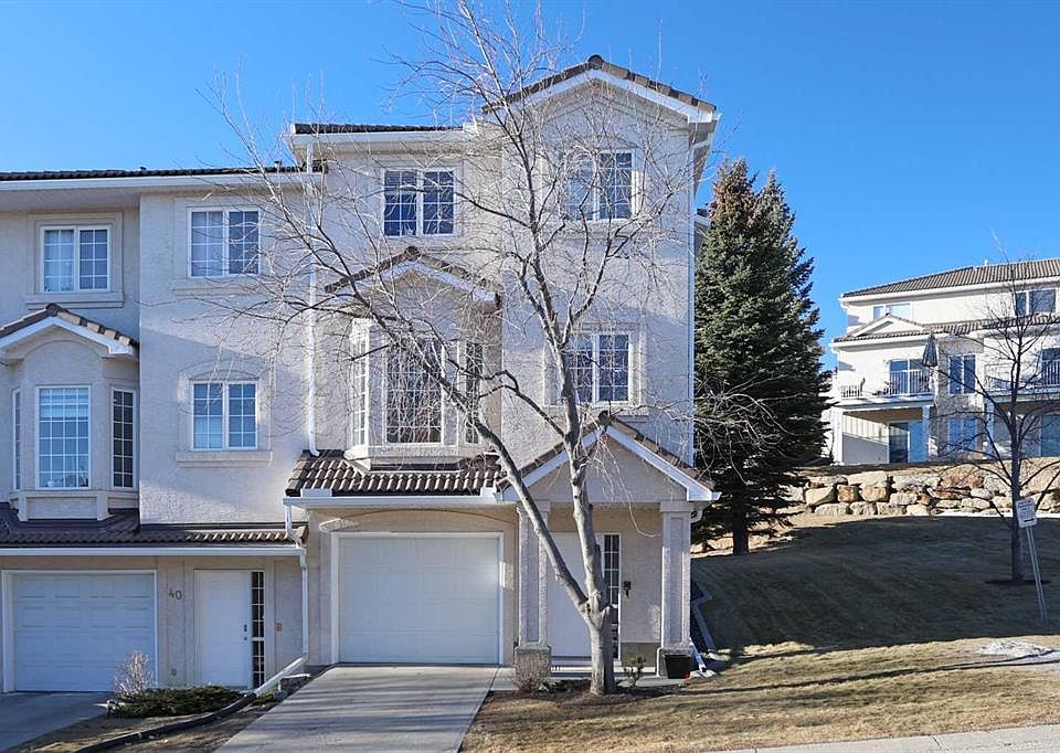 1st image of 42 Hamptons Line NW