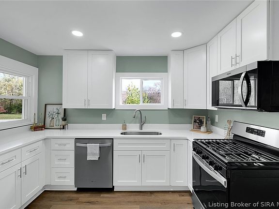 3rd image of 779 Yenowine Lane