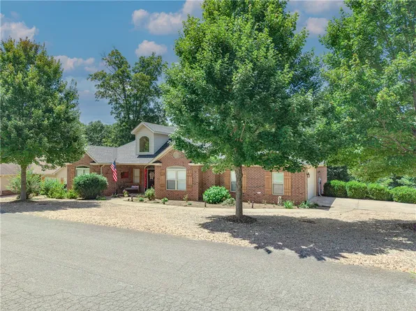 73 Eddleston Dr, Bella Vista, AR 72715