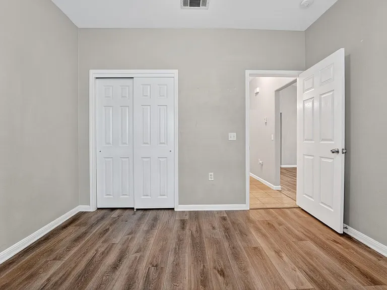 5625 Signal Point — Photo 22