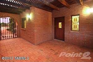 Courtyard front door entry