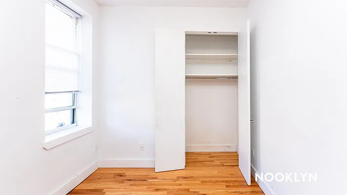 Rented by Nooklyn NYC LLC | media 28
