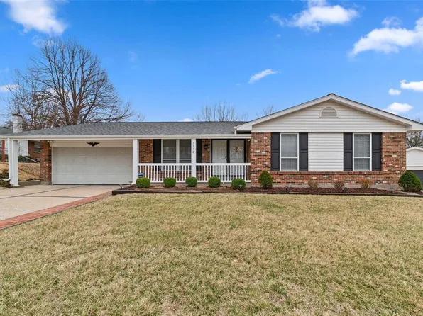 3538 Hirondelle Ln, Florissant, MO 63034