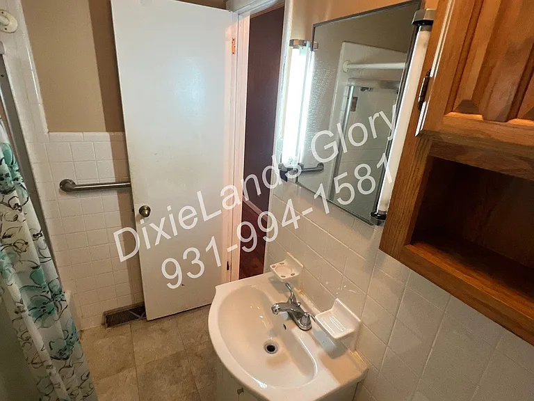 Hall Bathroom