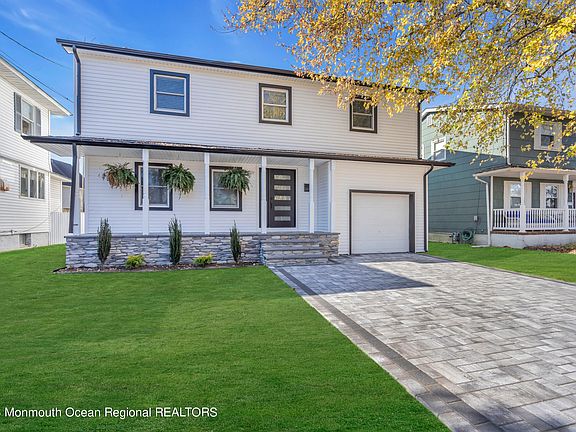 3rd image of 327 Richmond Avenue