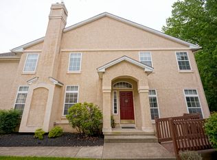 16 Buckingham Pl, Cherry Hill, NJ 08003