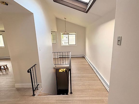 3rd image of 62 39th St #1