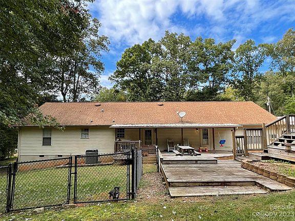 5th image of 129 Woodline Dr