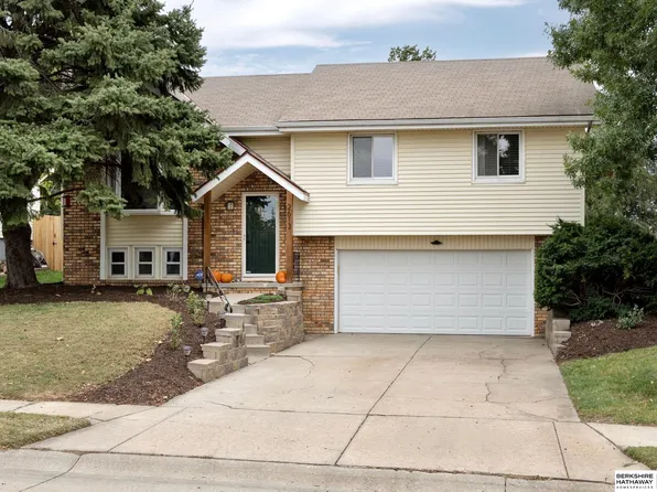 2613 N 112th St, Omaha, NE 68164